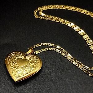 18k Gold Plated Necklace W/ Heart Locket Floral Vine Valentine's Birthday Gift